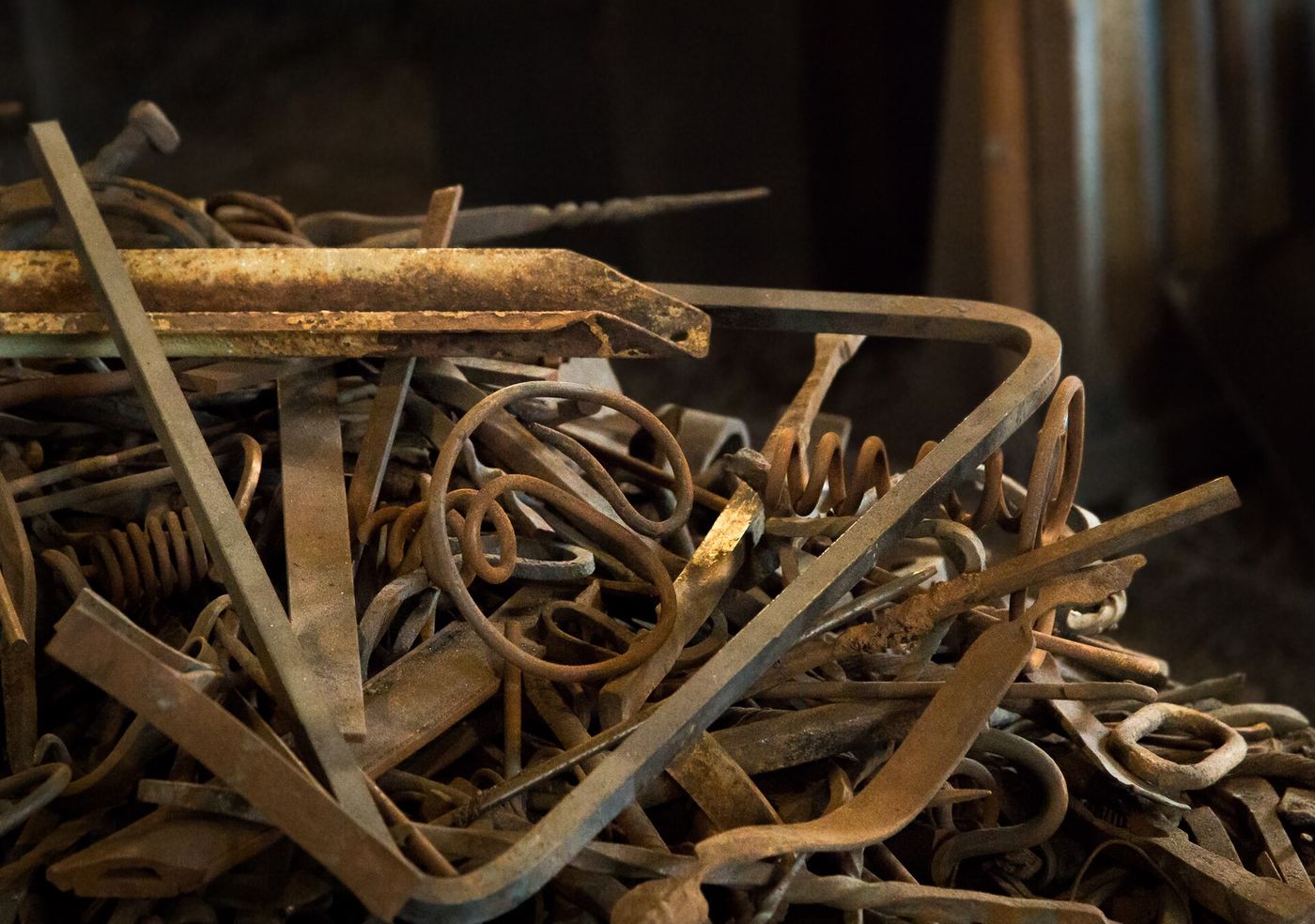 A loose pile of scrap metal